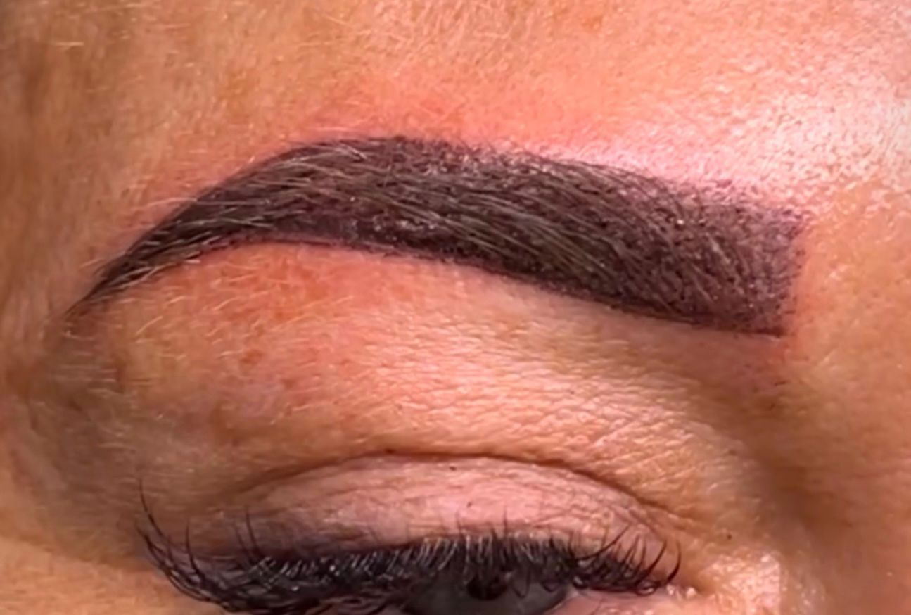 Permanent Make-up für Augenbrauen